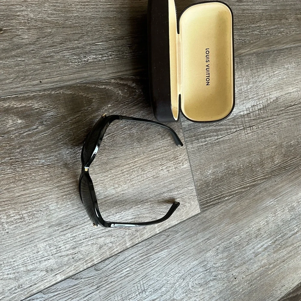 Louis Vuitton Black and Gold Sunglasses